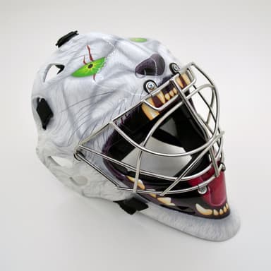 White Panter helma 8