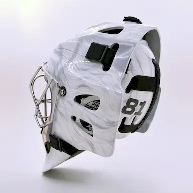 White Panter helma 9