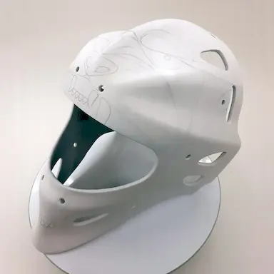 White Panter helma 3