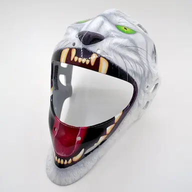 White Panter helma 4